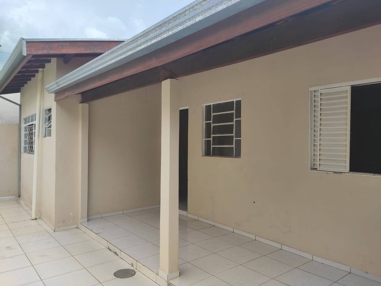 #1902 - Casa para Venda em Hortolândia - SP