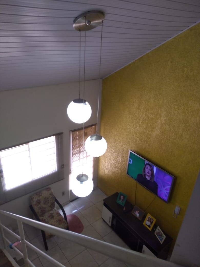 #1946 - Casa em condomínio para Venda em Hortolândia - SP