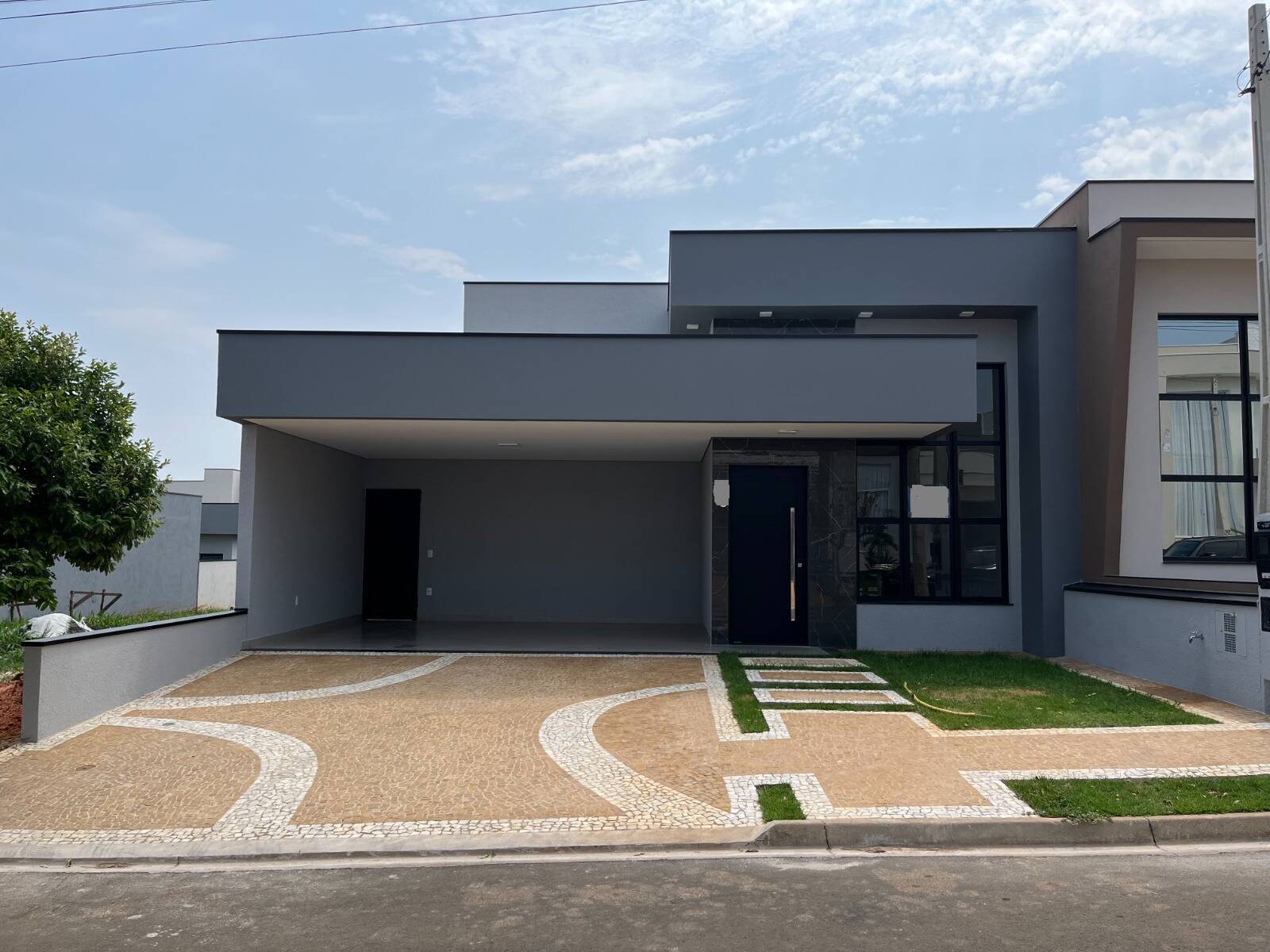 #2004 - Casa em condomínio para Venda em Hortolândia - SP