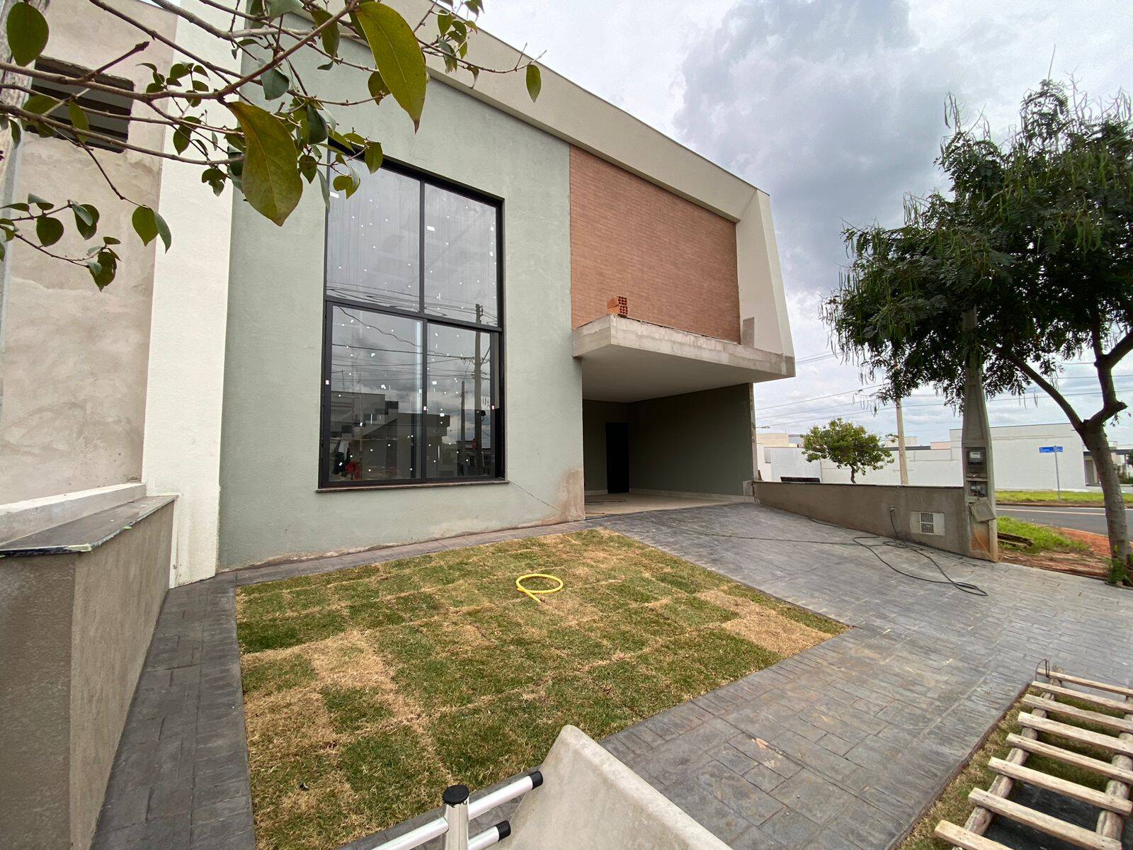 #2016 - Casa em condomínio para Venda em Hortolândia - SP