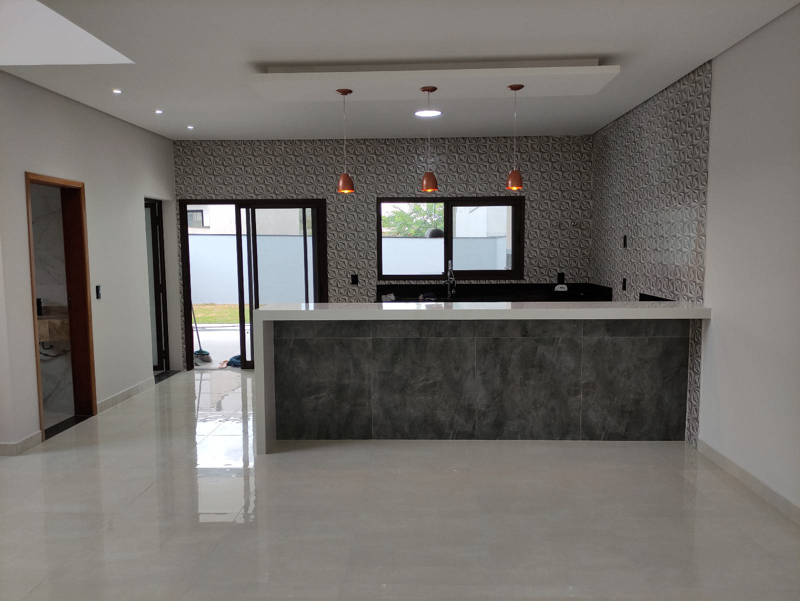 #2249 - Casa em condomínio para Venda em Hortolândia - SP