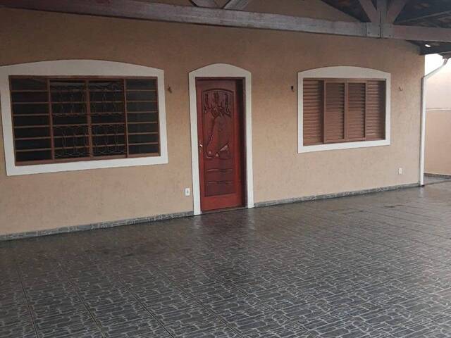 #1057 - Casa para Venda em Campinas - SP - 1