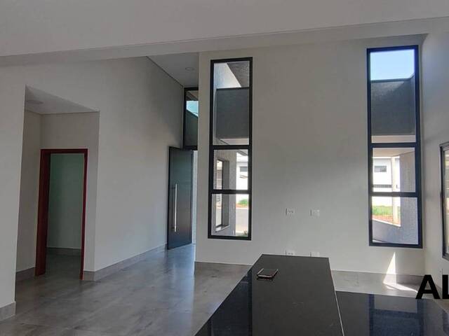 #2014 - Casa em condomínio para Venda em Hortolândia - SP - 2