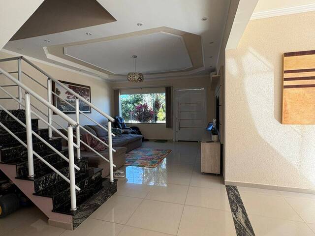#2012 - Casa em condomínio para Venda em Hortolândia - SP - 3