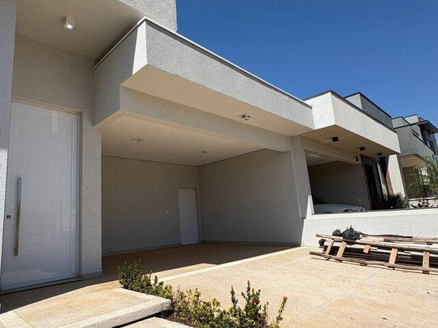 #2085 - Casa em condomínio para Venda em Hortolândia - SP - 2