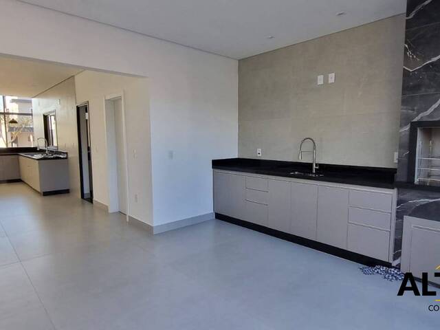 #2127 - Casa em condomínio para Venda em Paulínia - SP - 2