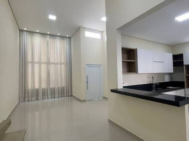#2296 - Casa em condomínio para Venda em Hortolândia - SP - 3