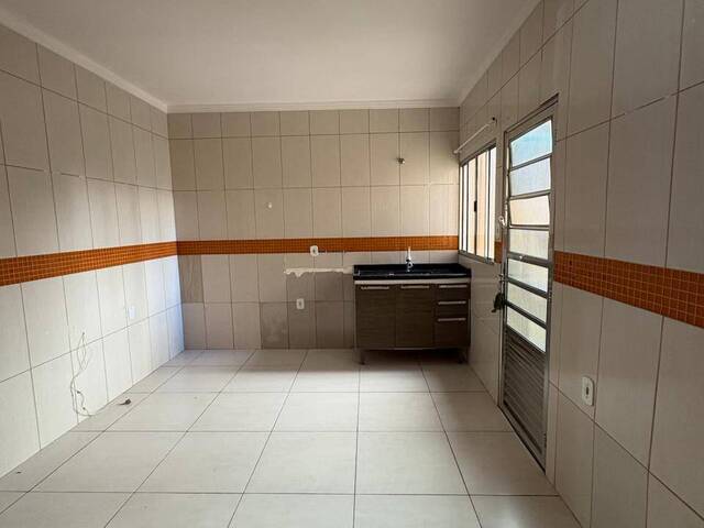 #2318 - Casa para Venda em Hortolândia - SP - 3